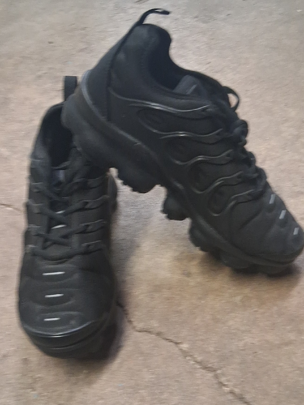 NWOT Mens Nike Air VaporMax Plus Black Size 10